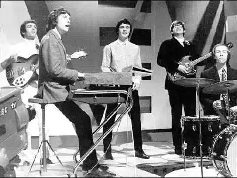 A Psychedelic Anthem and Late-Blooming Classic in 1968 - StoryPulse